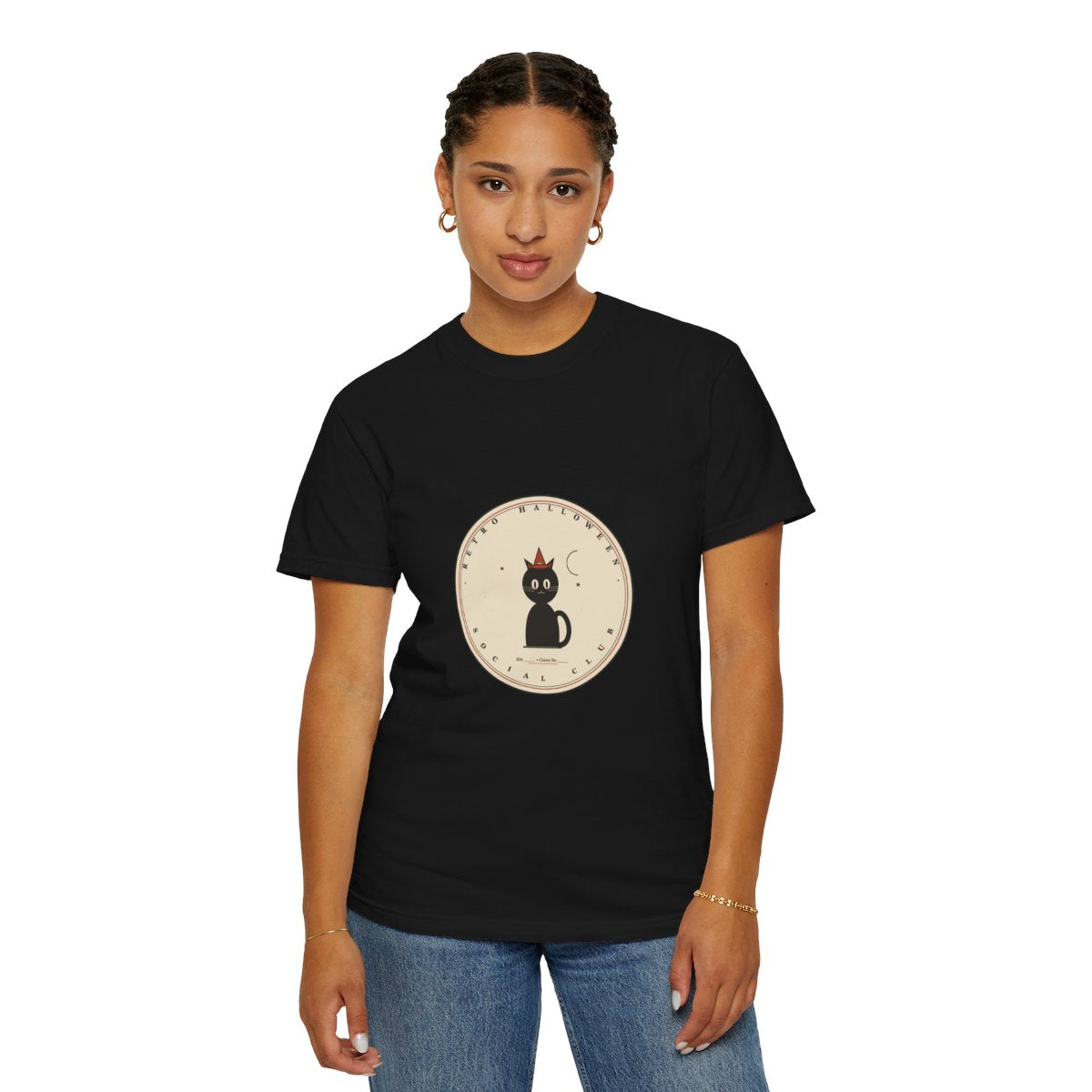 Retro Social Club T-Shirt | 1930s Mascot Badge Retro Halloween Tee | Gift for Halloween Shoppers - Black