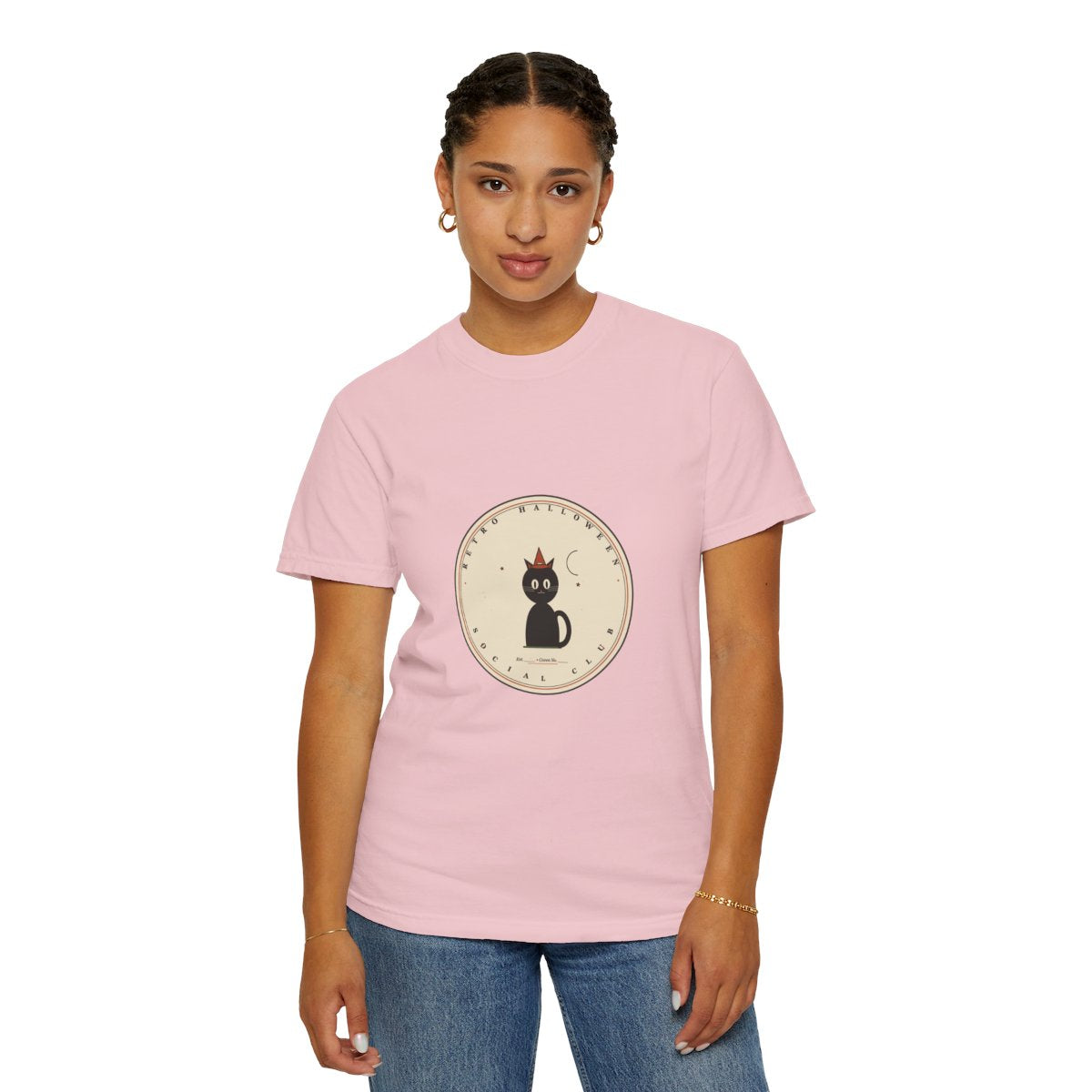 Retro Social Club T-Shirt | 1930s Mascot Badge Retro Halloween Tee | Gift for Halloween Shoppers - Blossom