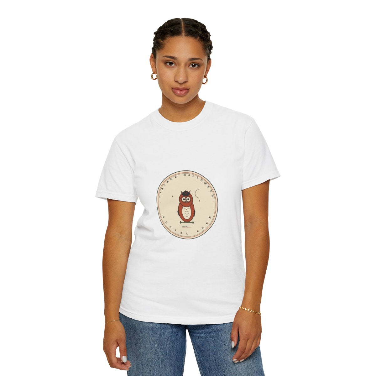 Vintage Halloween Social Club T-Shirt | 1930s Mascot Badge Vintage Halloween Teacher Tee | Gift for Teachers
