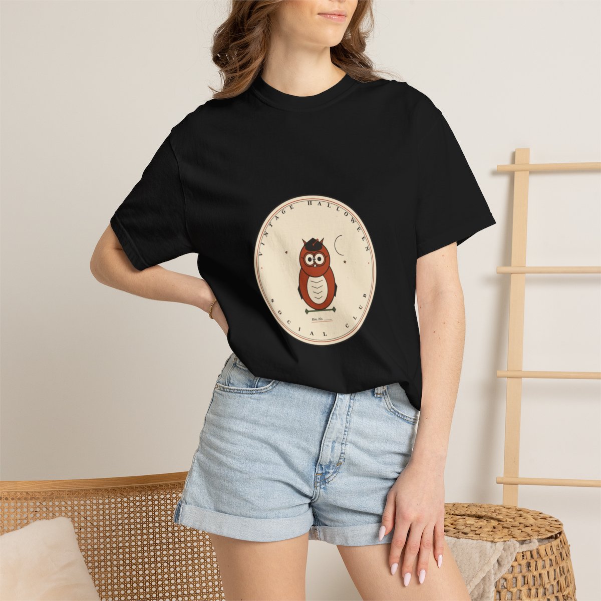 Vintage Halloween Social Club T-Shirt | 1930s Mascot Badge Vintage Halloween Teacher Tee | Gift for Teachers - Black
